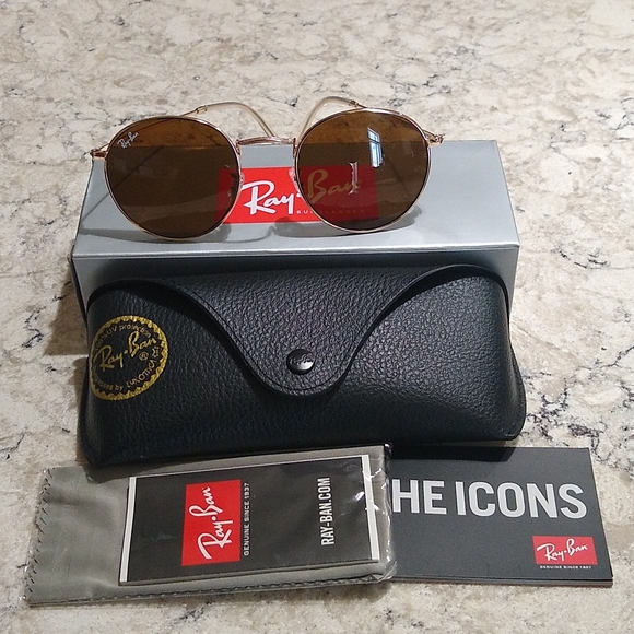 Ray-Ban Other - Ray-Ban Round Brown/Gold 50mm